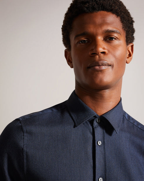 CROTONE-Shirts-Crafted from high-quality cotton, CROTONE offers both comfort and style. With its classic silhouette and ever-loved herringbone texture, it exudes sophistication. The button fastening and buttoned sleeve cuffs add a polished touch to this wardrobe staple. Cotton shirt Long sleeves Button fastening Classic collar Buttoned sleeve cuffs- Ted Baker Romania